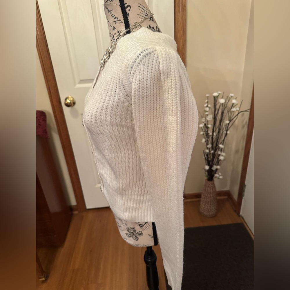 WHBM CROP white cardigan with rhinestone buttons and puff sleeve - Picture 5 of 13